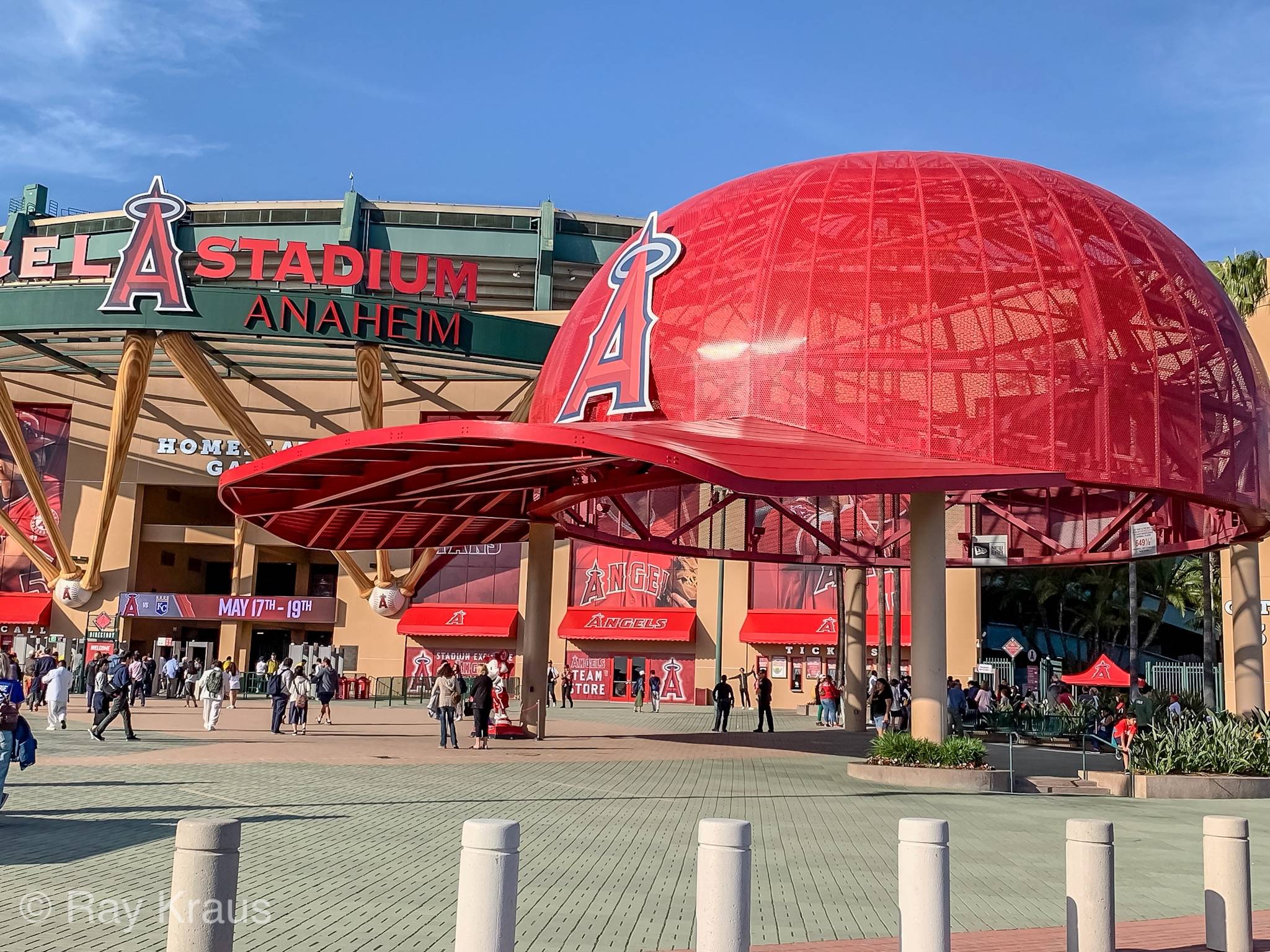 my concept for the angels city connect. bring back the anaheim jersey logo,  and switch the angels red to orange (because orange county). :  r/angelsbaseball