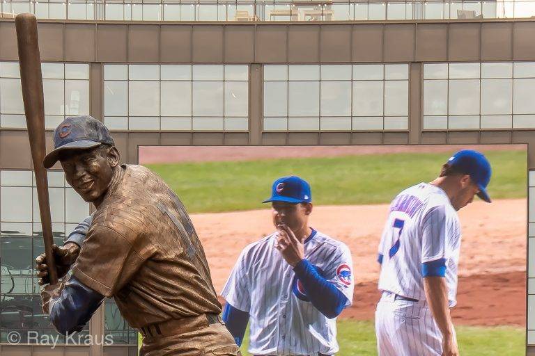 Read more about the article Wrigley Field – The Friendly Confines